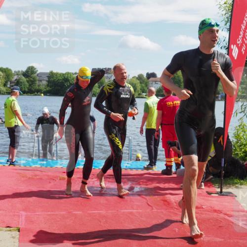 16.06.2024 - 7 Türme Triathlon KatJ http://msf.ph/oto/6313347 16.06.2024 11:19:13 Schwimmen 11, 36, 41, 156, 189, 216, 232, 262, 268, 615 meine-sportfotos.de