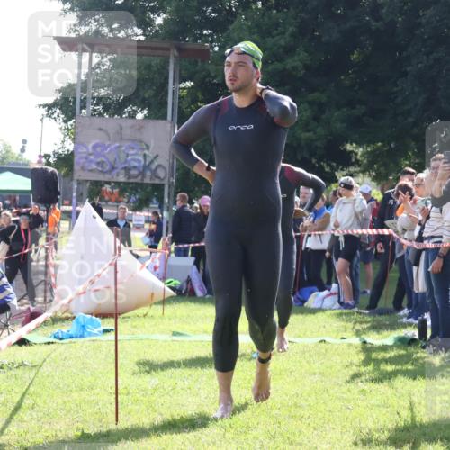 16.06.2024 - 26. Vierlanden-Triathlon Lena Gebhardt http://msf.ph/oto/6313365 16.06.2024 09:37:54 Schwimmen 6, 18, 52, 58, 6, 18, 52, 58 meine-sportfotos.de