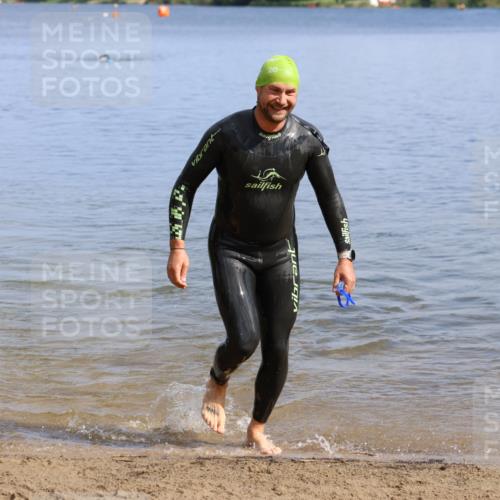 16.06.2024 - 26. Vierlanden-Triathlon Strokosch-Dieckow http://msf.ph/oto/6313396 16.06.2024 09:54:38 Schwimmen 94, 119, 94, 119 meine-sportfotos.de