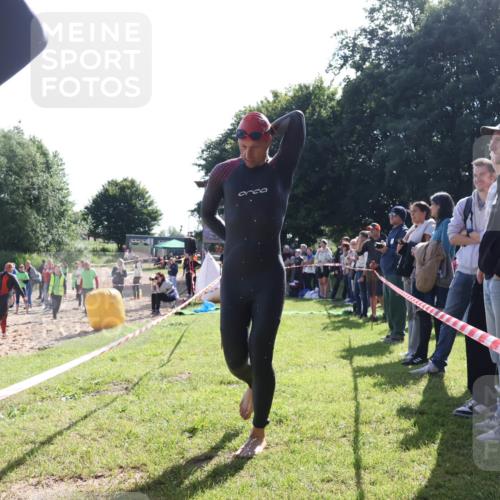 16.06.2024 - 26. Vierlanden-Triathlon Lena Gebhardt http://msf.ph/oto/6313403 16.06.2024 09:37:58 Schwimmen 6, 20, 52, 58, 6, 20, 52, 58 meine-sportfotos.de