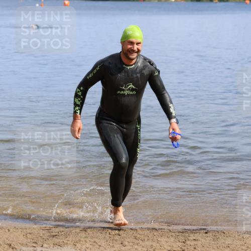 16.06.2024 - 26. Vierlanden-Triathlon Strokosch-Dieckow http://msf.ph/oto/6313413 16.06.2024 09:54:38 Schwimmen 94, 119, 94, 119 meine-sportfotos.de
