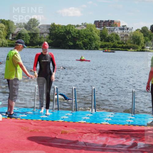 16.06.2024 - 7 Türme Triathlon KatJ http://msf.ph/oto/6313430 16.06.2024 11:19:20 Schwimmen 36, 41, 156, 189, 204, 216, 221, 232, 262, 268, 615 meine-sportfotos.de
