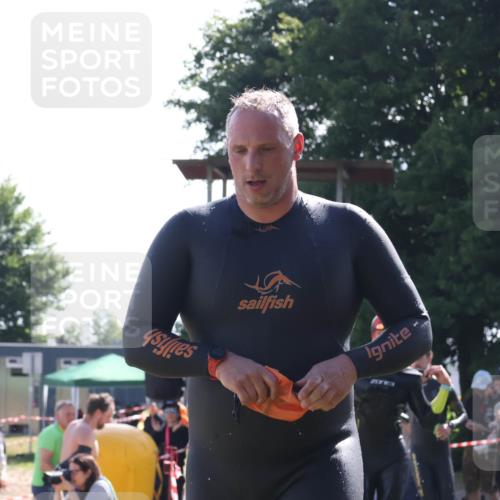 16.06.2024 - 26. Vierlanden-Triathlon Lena Gebhardt http://msf.ph/oto/6313439 16.06.2024 09:38:10 Schwimmen 7, 8, 9, 20, 52, 53, 71, 7, 8, 9, 20, 52, 53, 71 meine-sportfotos.de