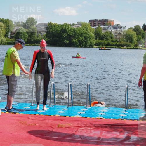 16.06.2024 - 7 Türme Triathlon KatJ http://msf.ph/oto/6313440 16.06.2024 11:19:21 Schwimmen 36, 41, 156, 189, 204, 216, 221, 232, 262, 268, 615 meine-sportfotos.de