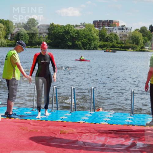 16.06.2024 - 7 Türme Triathlon KatJ http://msf.ph/oto/6313443 16.06.2024 11:19:21 Schwimmen 36, 41, 156, 189, 204, 216, 221, 232, 262, 268, 615 meine-sportfotos.de