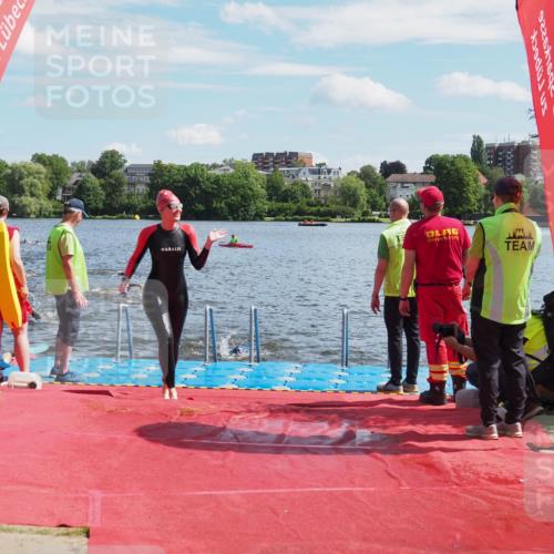 16.06.2024 - 7 Türme Triathlon KatJ http://msf.ph/oto/6313447 16.06.2024 11:19:23 Schwimmen 36, 41, 156, 189, 204, 216, 221, 232, 262, 268, 615 meine-sportfotos.de