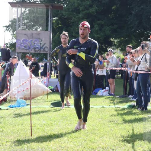 16.06.2024 - 26. Vierlanden-Triathlon Lena Gebhardt http://msf.ph/oto/6313459 16.06.2024 09:38:13 Schwimmen 7, 8, 9, 20, 24, 52, 53, 71, 7, 8, 9, 20, 24, 52, 53, 71 meine-sportfotos.de
