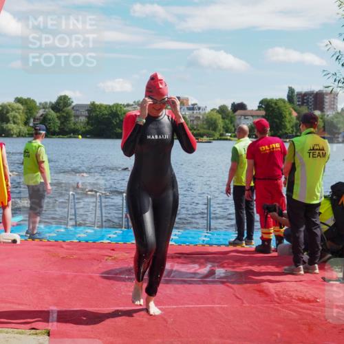 16.06.2024 - 7 Türme Triathlon KatJ http://msf.ph/oto/6313488 16.06.2024 11:19:25 Schwimmen 41, 156, 189, 204, 216, 221, 232, 262, 615 meine-sportfotos.de
