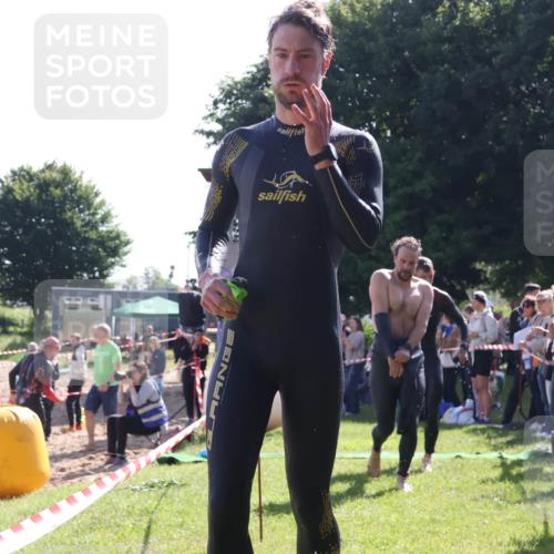 16.06.2024 - 26. Vierlanden-Triathlon Lena Gebhardt http://msf.ph/oto/6313506 16.06.2024 09:38:16 Schwimmen 7, 8, 9, 20, 24, 53, 71, 135, 7, 8, 9, 20, 24, 53, 71, 135 meine-sportfotos.de
