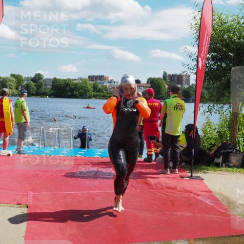 16.06.2024 - 7 Türme Triathlon KatJ http://msf.ph/oto/6313542 16.06.2024 11:19:30 Schwimmen 25, 41, 189, 204, 221, 232, 262 meine-sportfotos.de