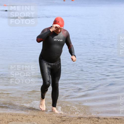 16.06.2024 - 26. Vierlanden-Triathlon Strokosch-Dieckow http://msf.ph/oto/6313545 16.06.2024 09:55:07 Schwimmen  meine-sportfotos.de
