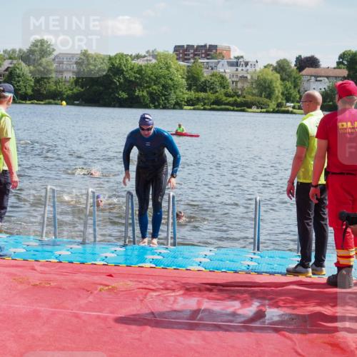16.06.2024 - 7 Türme Triathlon KatJ http://msf.ph/oto/6313548 16.06.2024 11:19:32 Schwimmen 25, 41, 154, 167, 189, 204, 221, 232 meine-sportfotos.de