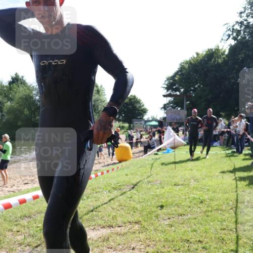 16.06.2024 - 26. Vierlanden-Triathlon Lena Gebhardt http://msf.ph/oto/6313556 16.06.2024 09:38:21 Schwimmen 7, 8, 9, 24, 71, 127, 135, 7, 8, 9, 24, 71, 127, 135 meine-sportfotos.de