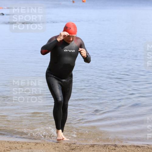 16.06.2024 - 26. Vierlanden-Triathlon Strokosch-Dieckow http://msf.ph/oto/6313561 16.06.2024 09:55:07 Schwimmen  meine-sportfotos.de