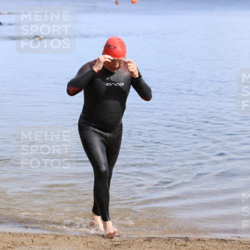 16.06.2024 - 26. Vierlanden-Triathlon Strokosch-Dieckow http://msf.ph/oto/6313579 16.06.2024 09:55:07 Schwimmen  meine-sportfotos.de