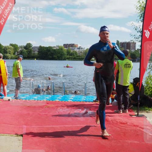 16.06.2024 - 7 Türme Triathlon KatJ http://msf.ph/oto/6313615 16.06.2024 11:19:35 Schwimmen 25, 41, 154, 167, 189, 204, 221, 232 meine-sportfotos.de