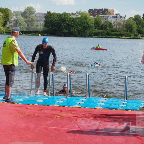 16.06.2024 - 7 Türme Triathlon KatJ http://msf.ph/oto/6313625 16.06.2024 11:19:37 Schwimmen 25, 41, 154, 167, 189, 204, 221, 232 meine-sportfotos.de