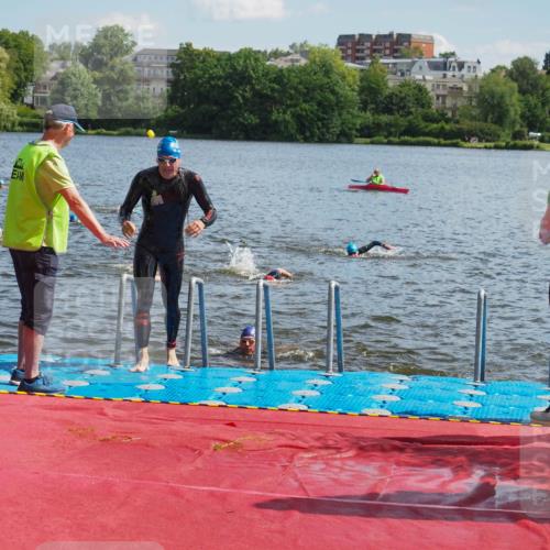 16.06.2024 - 7 Türme Triathlon KatJ http://msf.ph/oto/6313629 16.06.2024 11:19:37 Schwimmen 25, 41, 154, 167, 189, 204, 221, 232 meine-sportfotos.de
