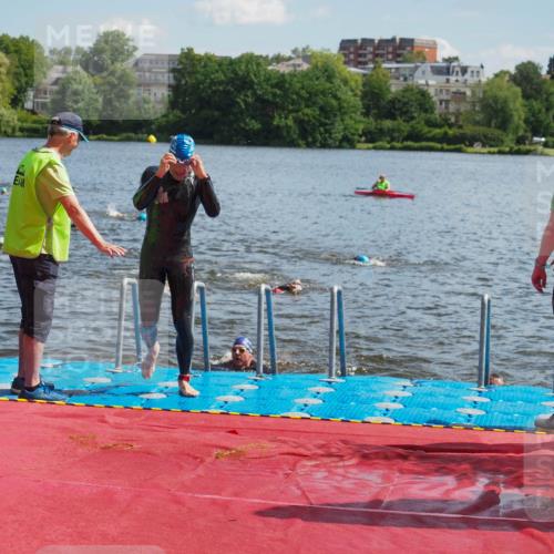 16.06.2024 - 7 Türme Triathlon KatJ http://msf.ph/oto/6313648 16.06.2024 11:19:38 Schwimmen 25, 41, 154, 167, 189, 204, 221, 232 meine-sportfotos.de
