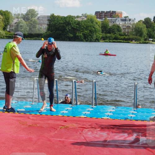 16.06.2024 - 7 Türme Triathlon KatJ http://msf.ph/oto/6313652 16.06.2024 11:19:38 Schwimmen 25, 41, 154, 167, 189, 204, 221, 232 meine-sportfotos.de