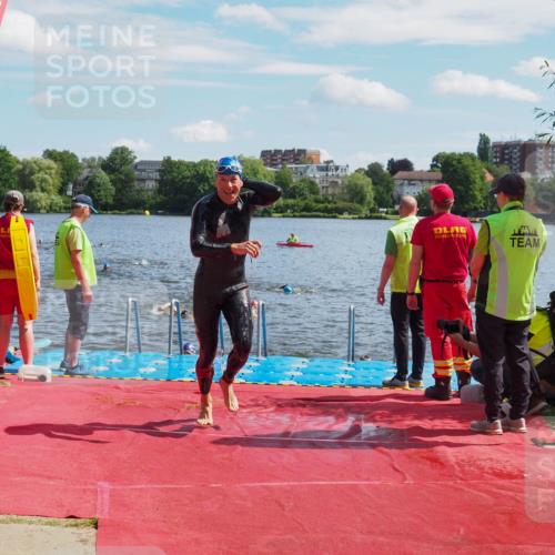 16.06.2024 - 7 Türme Triathlon KatJ http://msf.ph/oto/6313658 16.06.2024 11:19:40 Schwimmen 25, 41, 154, 167, 189, 204, 221, 232 meine-sportfotos.de