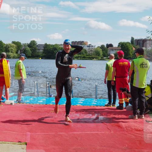 16.06.2024 - 7 Türme Triathlon KatJ http://msf.ph/oto/6313661 16.06.2024 11:19:40 Schwimmen 25, 41, 154, 167, 189, 204, 221, 232 meine-sportfotos.de