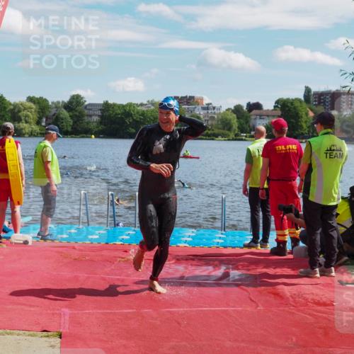 16.06.2024 - 7 Türme Triathlon KatJ http://msf.ph/oto/6313664 16.06.2024 11:19:40 Schwimmen 25, 41, 154, 167, 189, 204, 221, 232 meine-sportfotos.de