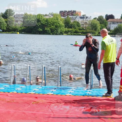 16.06.2024 - 7 Türme Triathlon KatJ http://msf.ph/oto/6313687 16.06.2024 11:19:46 Schwimmen 25, 41, 154, 167, 189, 204, 221 meine-sportfotos.de