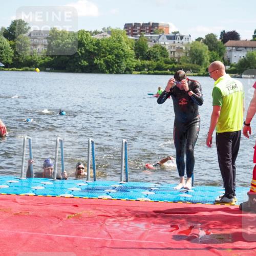 16.06.2024 - 7 Türme Triathlon KatJ http://msf.ph/oto/6313694 16.06.2024 11:19:46 Schwimmen 25, 41, 154, 167, 189, 204, 221 meine-sportfotos.de