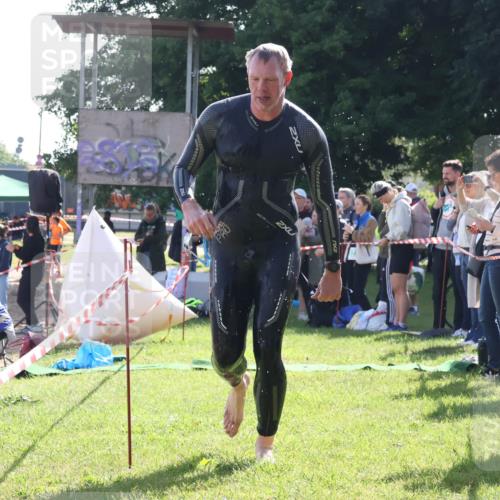 16.06.2024 - 26. Vierlanden-Triathlon Lena Gebhardt http://msf.ph/oto/6313706 16.06.2024 09:38:37 Schwimmen 127, 127 meine-sportfotos.de