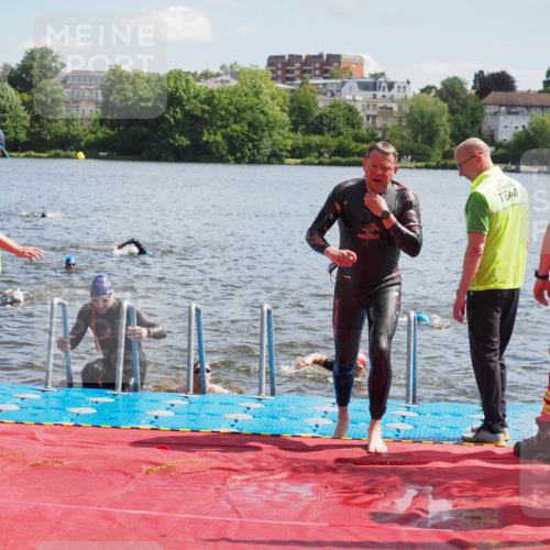 16.06.2024 - 7 Türme Triathlon KatJ http://msf.ph/oto/6313715 16.06.2024 11:19:47 Schwimmen 25, 41, 154, 167, 204, 221 meine-sportfotos.de