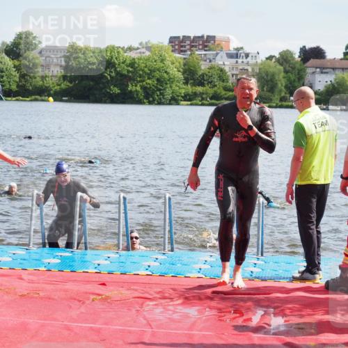 16.06.2024 - 7 Türme Triathlon KatJ http://msf.ph/oto/6313726 16.06.2024 11:19:47 Schwimmen 25, 41, 154, 167, 204, 221 meine-sportfotos.de