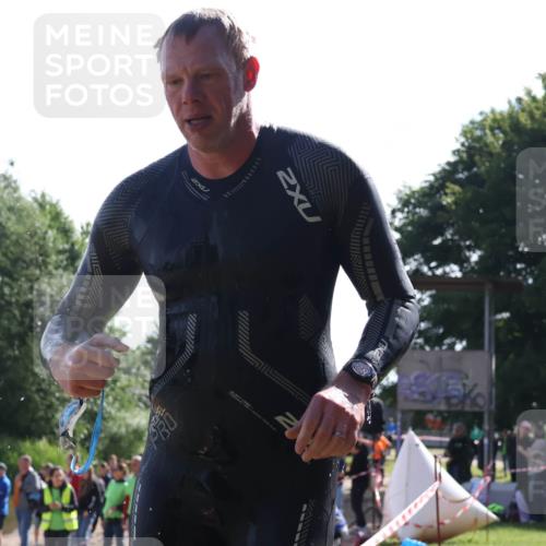 16.06.2024 - 26. Vierlanden-Triathlon Lena Gebhardt http://msf.ph/oto/6313740 16.06.2024 09:38:38 Schwimmen 127, 127 meine-sportfotos.de