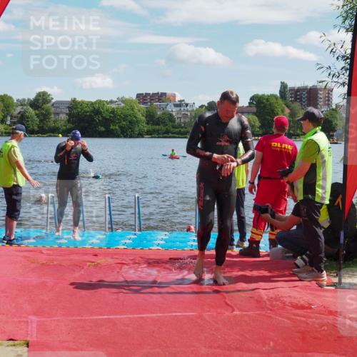 16.06.2024 - 7 Türme Triathlon KatJ http://msf.ph/oto/6313741 16.06.2024 11:19:49 Schwimmen 25, 41, 154, 167, 204, 221 meine-sportfotos.de