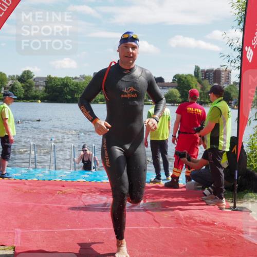 16.06.2024 - 7 Türme Triathlon KatJ http://msf.ph/oto/6313772 16.06.2024 11:19:53 Schwimmen 25, 41, 154, 167, 204, 221 meine-sportfotos.de