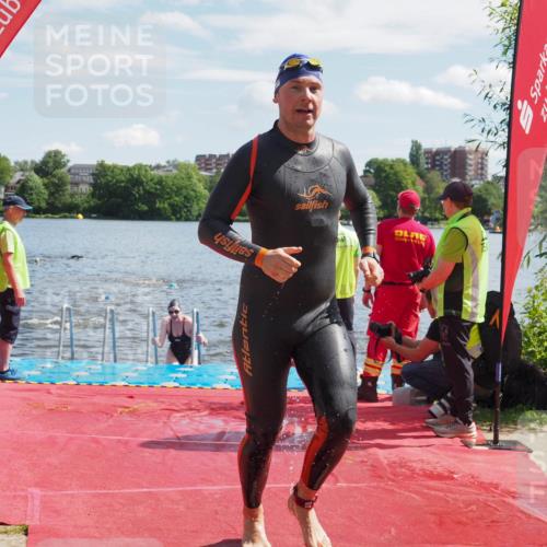 16.06.2024 - 7 Türme Triathlon KatJ http://msf.ph/oto/6313775 16.06.2024 11:19:53 Schwimmen 25, 41, 154, 167, 204, 221 meine-sportfotos.de