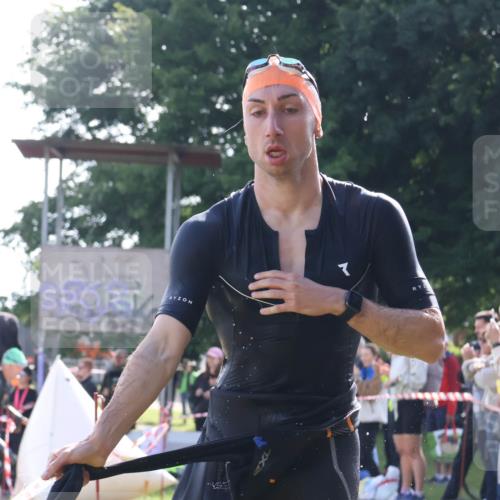 16.06.2024 - 26. Vierlanden-Triathlon Lena Gebhardt http://msf.ph/oto/6313813 16.06.2024 09:39:08 Schwimmen 26, 30, 31, 57, 69, 83, 90, 26, 30, 31, 57, 69, 83, 90 meine-sportfotos.de