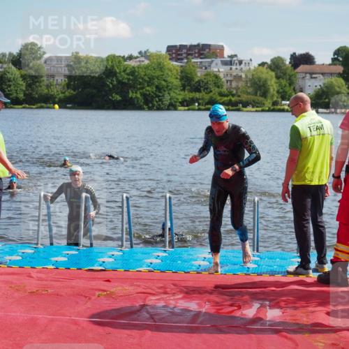 16.06.2024 - 7 Türme Triathlon KatJ http://msf.ph/oto/6313858 16.06.2024 11:20:05 Schwimmen 25, 46, 94, 154, 167, 212, 284, 611 meine-sportfotos.de