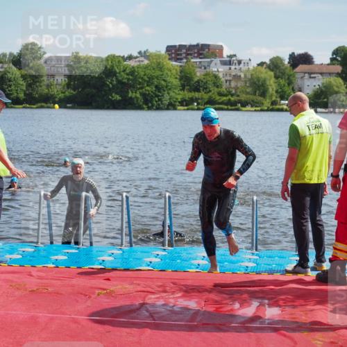 16.06.2024 - 7 Türme Triathlon KatJ http://msf.ph/oto/6313861 16.06.2024 11:20:06 Schwimmen 25, 46, 94, 154, 167, 212, 284, 611 meine-sportfotos.de