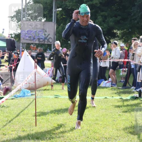 16.06.2024 - 26. Vierlanden-Triathlon Lena Gebhardt http://msf.ph/oto/6313876 16.06.2024 09:39:13 Schwimmen 26, 31, 57, 69, 83, 90, 164, 26, 31, 57, 69, 83, 90, 164 meine-sportfotos.de