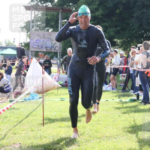 16.06.2024 - 26. Vierlanden-Triathlon Lena Gebhardt http://msf.ph/oto/6313883 16.06.2024 09:39:14 Schwimmen 26, 31, 57, 69, 83, 90, 164, 26, 31, 57, 69, 83, 90, 164 meine-sportfotos.de