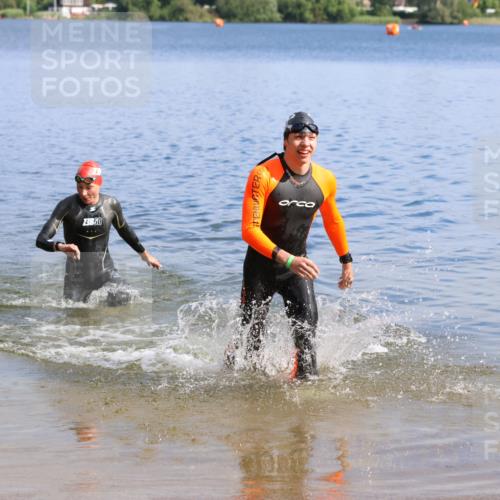 16.06.2024 - 26. Vierlanden-Triathlon Strokosch-Dieckow http://msf.ph/oto/6313887 16.06.2024 09:56:32 Schwimmen 48, 185, 214, 48, 185, 214 meine-sportfotos.de