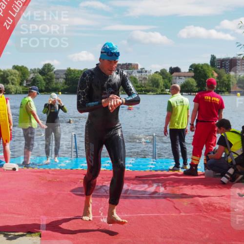 16.06.2024 - 7 Türme Triathlon KatJ http://msf.ph/oto/6313901 16.06.2024 11:20:08 Schwimmen 25, 46, 94, 154, 167, 212, 284, 611 meine-sportfotos.de