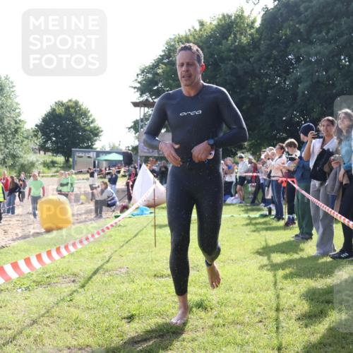 16.06.2024 - 26. Vierlanden-Triathlon Lena Gebhardt http://msf.ph/oto/6313932 16.06.2024 09:39:16 Schwimmen 31, 57, 69, 83, 90, 164, 31, 57, 69, 83, 90, 164 meine-sportfotos.de