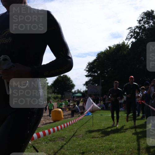 16.06.2024 - 26. Vierlanden-Triathlon Lena Gebhardt http://msf.ph/oto/6313997 16.06.2024 09:39:20 Schwimmen 31, 57, 83, 164, 31, 57, 83, 164 meine-sportfotos.de