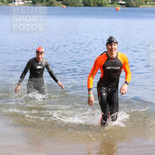 16.06.2024 - 26. Vierlanden-Triathlon Strokosch-Dieckow http://msf.ph/oto/6314001 16.06.2024 09:56:33 Schwimmen 48, 185, 214, 48, 185, 214 meine-sportfotos.de