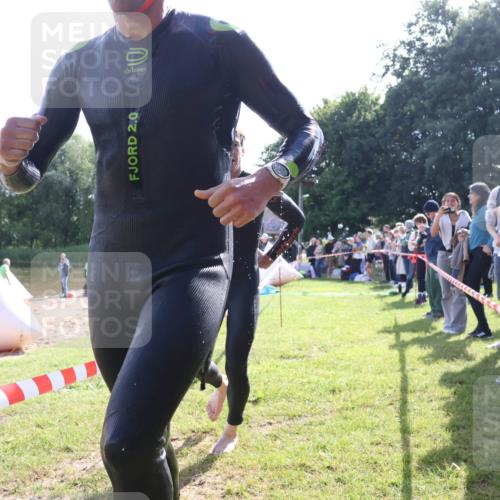 16.06.2024 - 26. Vierlanden-Triathlon Lena Gebhardt http://msf.ph/oto/6314030 16.06.2024 09:39:22 Schwimmen 31, 57, 83, 164, 31, 57, 83, 164 meine-sportfotos.de