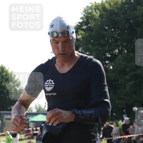 16.06.2024 - 26. Vierlanden-Triathlon Lena Gebhardt http://msf.ph/oto/6314140 16.06.2024 09:39:40 Schwimmen 105, 1278, 105, 1278 meine-sportfotos.de