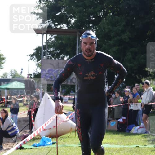 16.06.2024 - 26. Vierlanden-Triathlon Lena Gebhardt http://msf.ph/oto/6314180 16.06.2024 09:39:49 Schwimmen 105, 105 meine-sportfotos.de