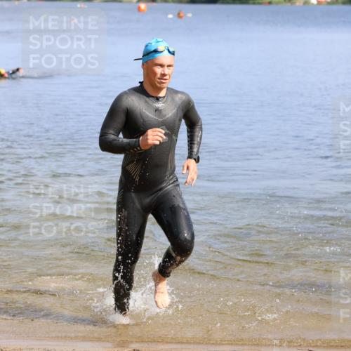 16.06.2024 - 26. Vierlanden-Triathlon Strokosch-Dieckow http://msf.ph/oto/6314186 16.06.2024 09:56:36 Schwimmen 48, 185, 214, 48, 185, 214 meine-sportfotos.de